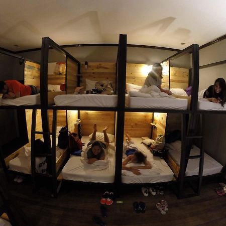 Hostel Seven Cebu Exteriör bild