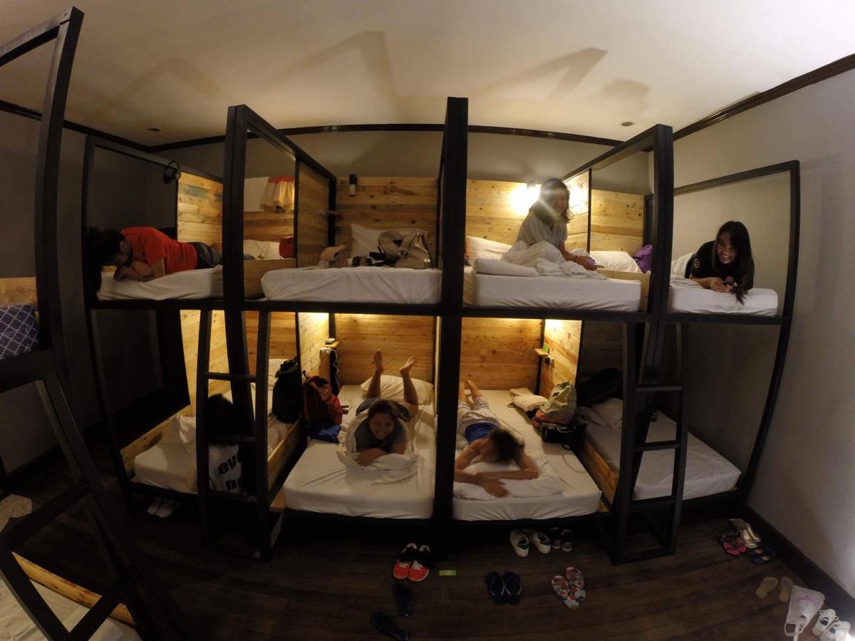 Hostel Seven Cebu Exteriör bild